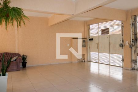 Casa à venda com 550m², 4 quartos e 3 vagas Casa à venda com 550m², 4 quartos e 3 vagasGaragem