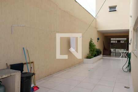 Casa à venda com 550m², 4 quartos e 3 vagas Casa à venda com 550m², 4 quartos e 3 vagasQuintal