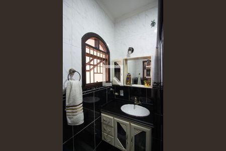 Casa à venda com 160m², 3 quartos e 3 vagasBanheiro da Suíte