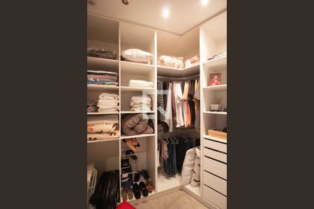 Casa à venda com 160m², 3 quartos e 3 vagasCloset