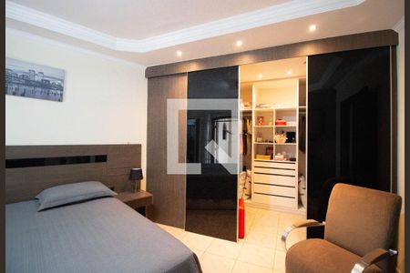 Suíte de casa à venda com 3 quartos, 160m² em Vila Jacuí, São Paulo