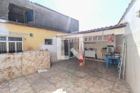 Casa para alugar com 320m², 2 quartos e 1 vaga Casa para alugar com 320m², 2 quartos e 1 vagaÁrea de Serviço