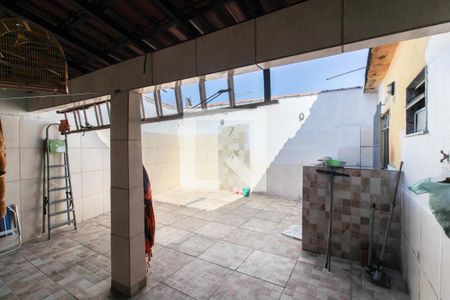 Casa para alugar com 320m², 2 quartos e 1 vaga Casa para alugar com 320m², 2 quartos e 1 vagaÁrea de Serviço