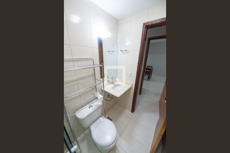 Banheiro de apartamento para alugar com 1 quarto, 45m² em Jardim das Nações, Taubaté