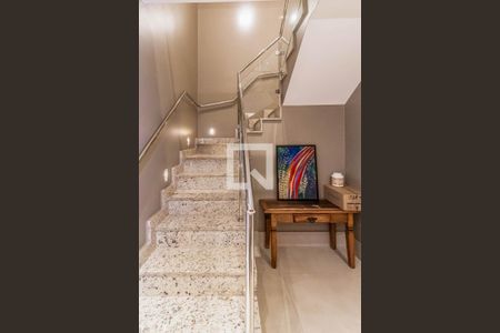 Escada de apartamento à venda com 4 quartos, 460m² em Sagrada Família, Belo Horizonte