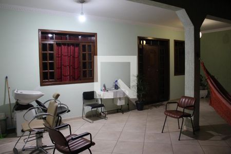 Casa à venda com 585m², 5 quartos e 4 vagasVaranda