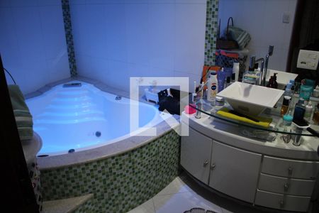 Casa à venda com 585m², 5 quartos e 4 vagas Suite Quarto 1