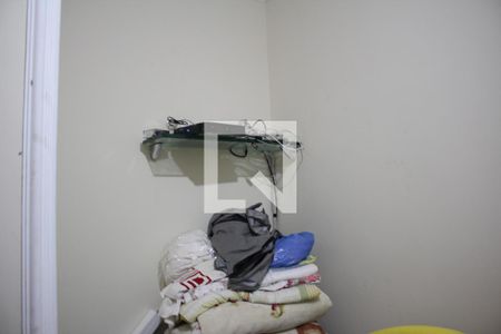 Casa à venda com 585m², 5 quartos e 4 vagasQuarto 4