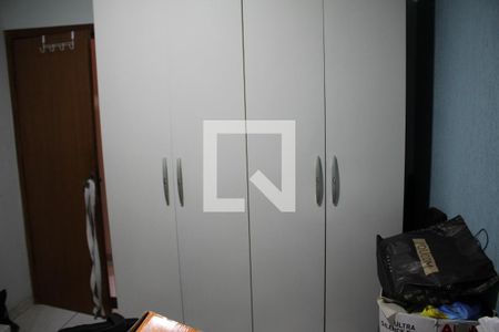 Casa à venda com 585m², 5 quartos e 4 vagasQuarto 3