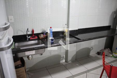 Casa à venda com 585m², 5 quartos e 4 vagasTerraço