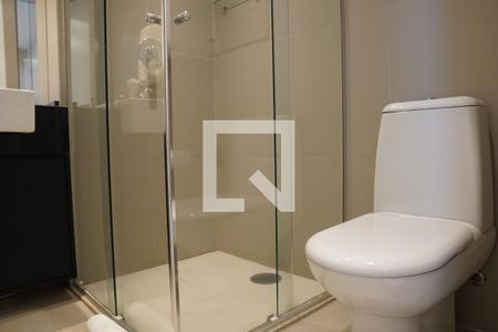 Banheiro de kitnet/studio à venda com 1 quarto, 36m² em Pinheiros, São Paulo