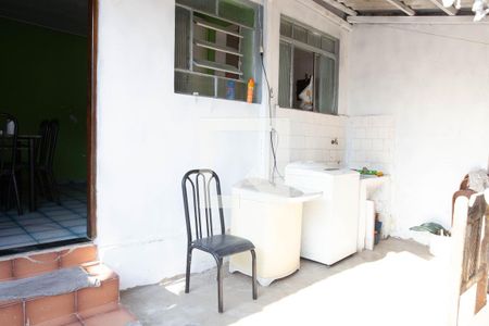 Casa à venda com 30m², 1 quarto e 8 vagas Casa à venda com 30m², 1 quarto e 8 vagasÁrea de Serviço