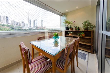 Varanda de apartamento à venda com 2 quartos, 78m² em Vale do Sereno, Nova Lima