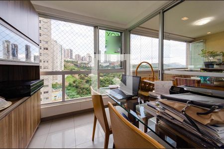Sala de jantar de apartamento à venda com 2 quartos, 78m² em Vale do Sereno, Nova Lima