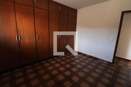 Quarto 1 de casa para alugar com 3 quartos, 240m² em Setor Aeroporto, Goiânia