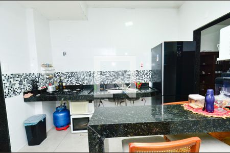 Apartamento à venda com 109m², 3 quartos e sem vaga Apartamento à venda com 109m², 3 quartos e sem vagaCozinha