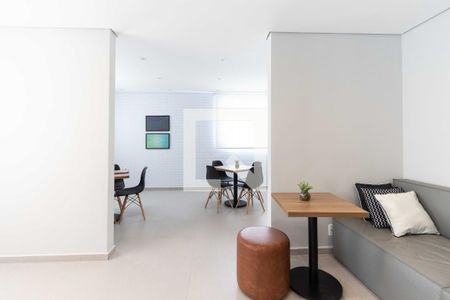 Apartamento para alugar com 40m², 2 quartos e sem vagaÁrea comum