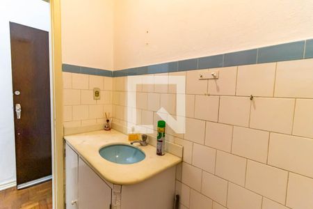 Banheiro de apartamento para alugar com 1 quarto, 34m² em Centro, Niterói