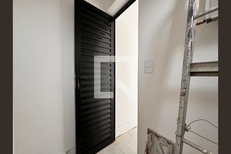 Apartamento à venda com 100m², 2 quartos e 1 vagaBanheiro de serviço