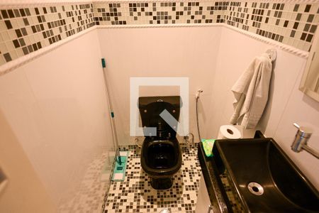 Casa à venda com 198m², 3 quartos e 2 vagasLavabo 2