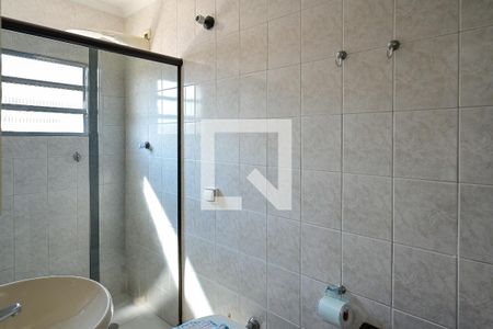 Casa à venda com 198m², 3 quartos e 2 vagasBanheiro Quarto 1