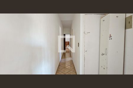 Corredor de casa para alugar com 2 quartos, 80m² em Jardim Sabara, São Paulo