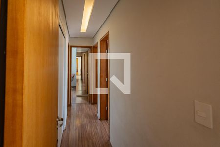 Corredor de apartamento à venda com 4 quartos, 202m² em Grajaú, Belo Horizonte