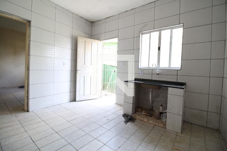 Cozinha de casa para alugar com 1 quarto, 42m² em Parque Santa Madalena, São Paulo