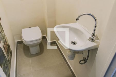 Apartamento à venda com 180m², 3 quartos e sem vagaBanheiro de serviço