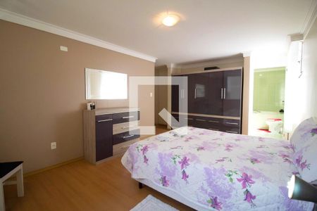 Suíte de apartamento para alugar com 4 quartos, 216m² em Pinheiros, São Paulo