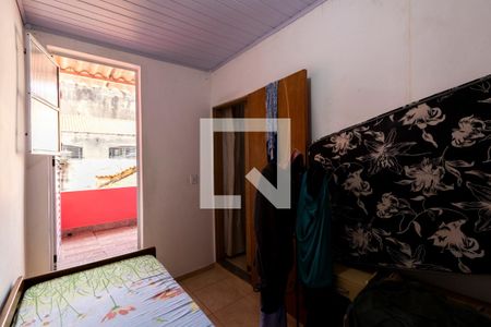 Casa à venda com 60m², 2 quartos e 2 vagas Casa à venda com 60m², 2 quartos e 2 vagasQuarto
