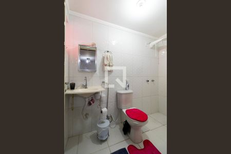 Casa à venda com 60m², 2 quartos e 2 vagas Casa à venda com 60m², 2 quartos e 2 vagasBanheiro Suíte