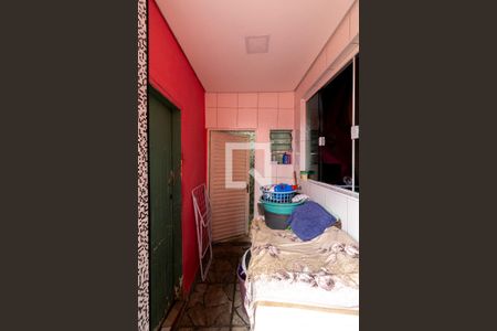 Casa à venda com 60m², 2 quartos e 2 vagas Casa à venda com 60m², 2 quartos e 2 vagasÁrea de Serviço