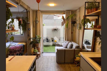 Sala e Cozinha integrada de apartamento para alugar com 1 quarto, 36m² em Água Branca, São Paulo