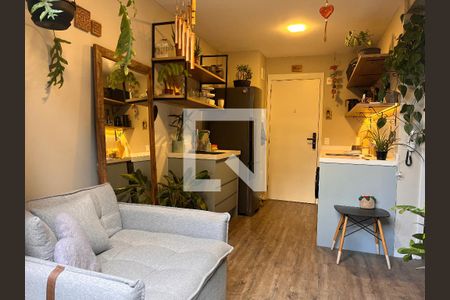 Sala e Cozinha integrada de apartamento para alugar com 1 quarto, 36m² em Água Branca, São Paulo