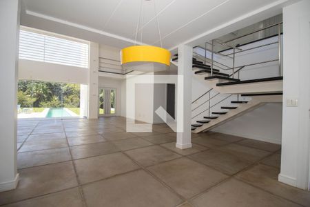 Casa de condomínio para alugar com 350m², 4 quartos e 2 vagasSala 1