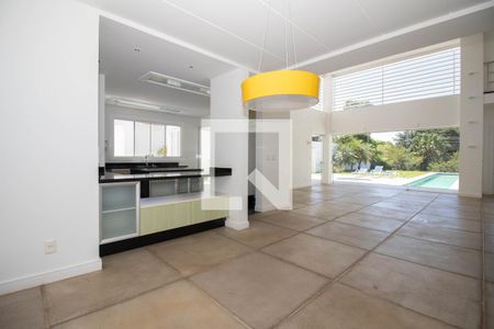 Sala 1 de casa de condomínio para alugar com 4 quartos, 350m² em Setor de Mansões do Lago Norte, Brasília