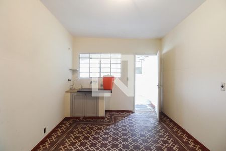 Casa à venda com 400m², 4 quartos e 6 vagasEdícula - Sala e Cozinha