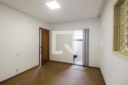 Casa à venda com 400m², 4 quartos e 6 vagasSuíte