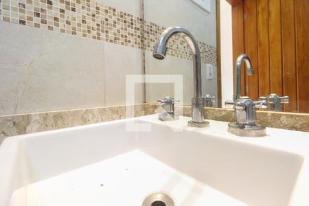 Casa à venda com 400m², 4 quartos e 6 vagasBanheiro Social