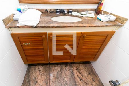 Apartamento à venda com 155m², 3 quartos e 3 vagasBanheiro suíte 2