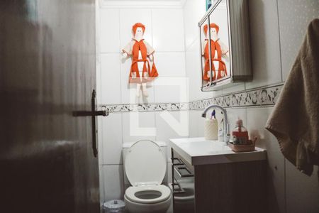 Casa à venda com 140m², 3 quartos e 1 vagaBanheiro