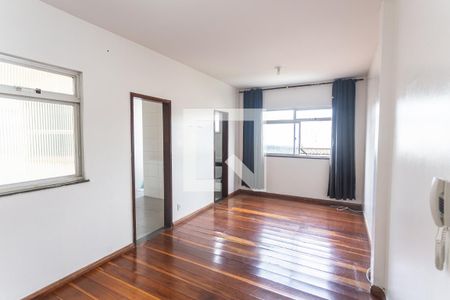 Sala/Quarto  de apartamento para alugar com 1 quarto, 58m² em Santa Tereza , Belo Horizonte