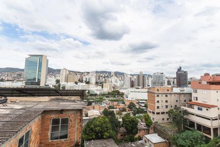 Vista da Sala/Quarto  de apartamento para alugar com 1 quarto, 38m² em Santa Tereza , Belo Horizonte