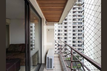 Sacada de apartamento à venda com 3 quartos, 83m² em Cidade Monções, São Paulo