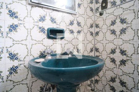 Casa à venda com 500m², 3 quartos e 3 vagasBanheiro do quarto 2