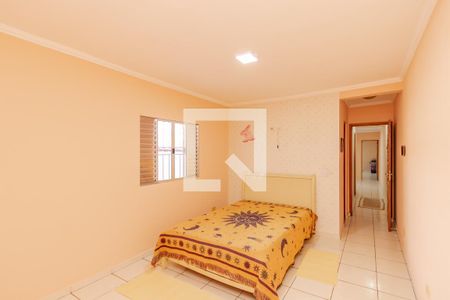 Casa para alugar com 250m², 4 quartos e 2 vagasSuíte 2