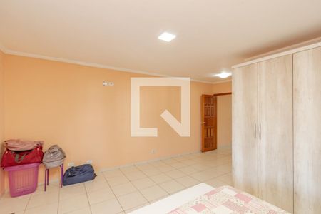 Suíte 1 de casa para alugar com 4 quartos, 250m² em Jardim Germânia, São Paulo