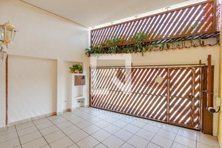 Casa para alugar com 250m², 4 quartos e 2 vagasGaragem