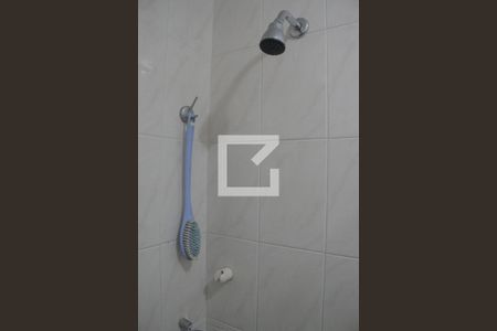 Apartamento à venda com 83m², 2 quartos e 1 vagaDetalhe do banheiro